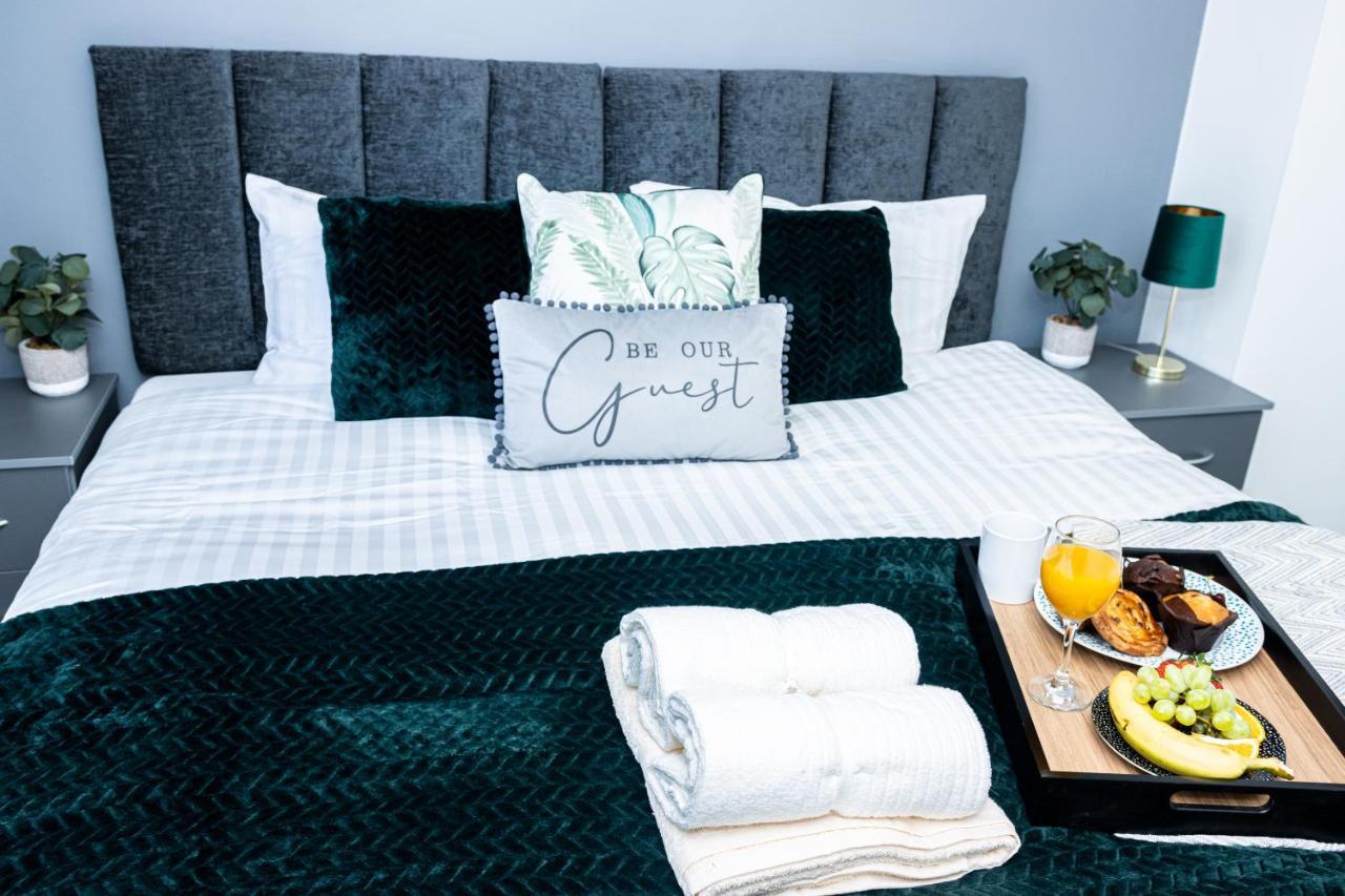Td Stourb Dudley - Luxurious 3 Bedroom House - Sleeps 7 - Dy1 - Long And Short Stay Brierley Hill Exteriér fotografie
